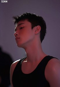 성탁의 약한 영웅, 망사랑과의 특별한 집