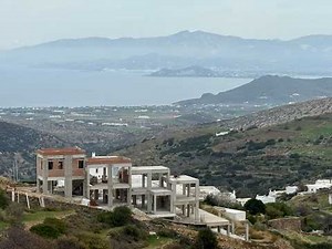Scopas: C651 Τwo-storey residence for sale in Lefkes, Paros island, Greece.