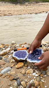 Very lucky.. finally found a rare stone, a purple chalcedony stone with a round motif in the middle #gemstones #agate #chalcedony #naturalgemstone #amethyststone | Aprian
