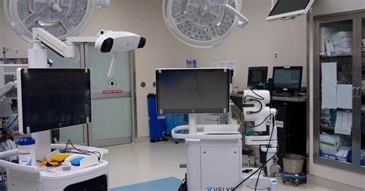 Montana hospital welcomes new surgical robot to the orthopedic team