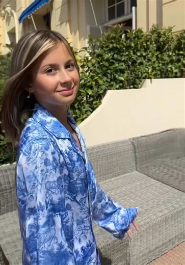 Узнали Анджелину?😅 #викториябоня #victoriabonya #викабоня #foru #реки | victoria