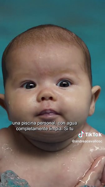 ¿A qué edad puede un bebé entrar a la piscina?