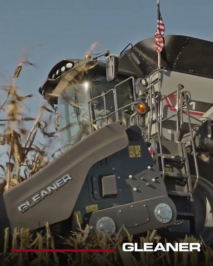 Gleaner 3300 Command Series Corn Head