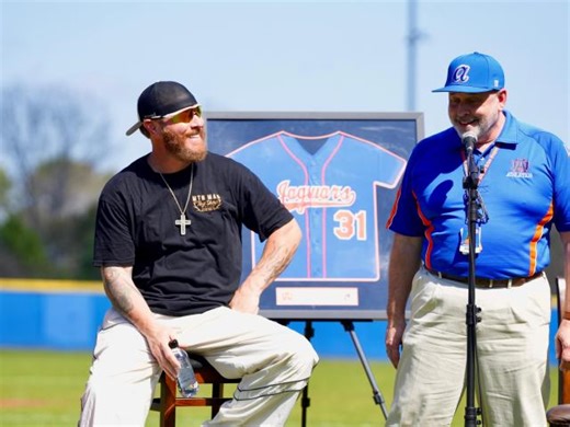 Josh Hamilton returns to Athens Drive for jersey retirement