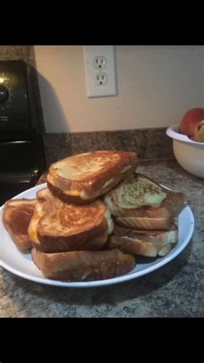 𝓪𝓷𝓰𝓮𝓵 ⋆. 𐙚˚ | cds to /deerlovedoe on tt #moodboard #aesthetic #twilightvibes #viral #pinterest | Instagram