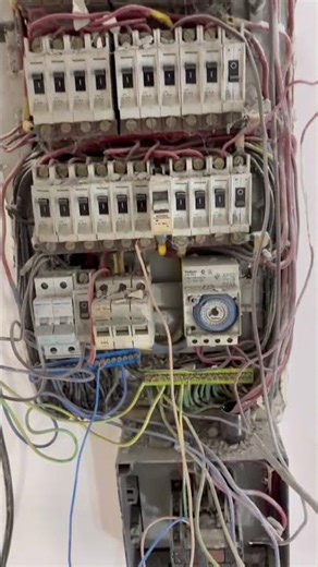 Electrical DB are not healthy #installation #electrical #electricalprotection #troubleshooting