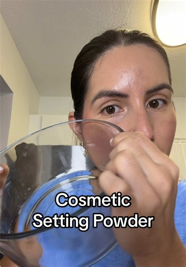 Cosmetic Setting Powder for Flawless Makeup Finish