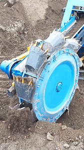 Real-life scenario: Simple bucket wheel equipment #Bucket wheel excavator#Bucket wheel loader#Earthmoving machine | China. Conveying equipment factory