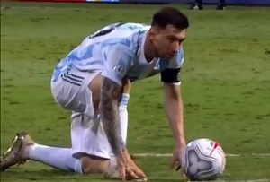 Αργεντινή - Μέσι: Το «τελετουργικό» πριν την γκολάρα με εκτέλεση φάουλ