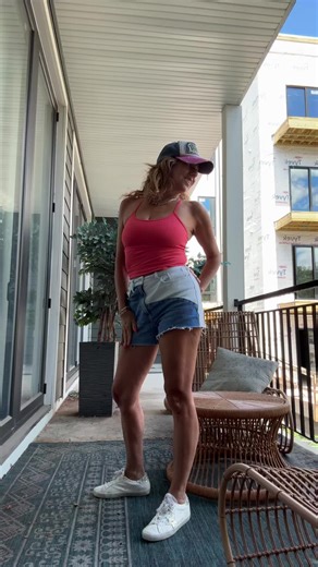 Luice (@luice336699)’s videos with Manic Monday - The Bangles