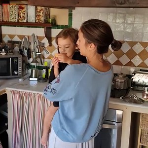 THE MULTI-LINGUAL BABY 😍 WATCH: Solenn Heusaff-Bolzico and daughter Thylane Katana sing a lullaby "composed" by Jasmine Curtis Smith titled "Duyan Duyan." "We are please to introduce you to the first Music Video of the newly released song by @jascurtissmith 'Duyan Duyan'" For Music video clips productions contact #SosBolzProducciones," Solenn's husband Nico Bolzico captioned his Instagram post. Thylane is currently learning four languages: Filipino, English, French, and Spanish. 📸. @nicobolzic