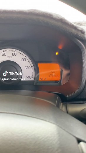 Understanding Car Fuel Gauges and Pump Operations