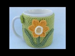 crochet mug cozy with flowers