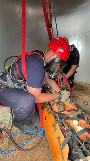 1.4K views · 139 reactions | Packaging a patient in a @skedco sked with a @scottsafety rit pack. #firefighter #firefighters #rescue #rescueco #rescuecompany #rescuetech #rescuetechnician #rescuetechniques #roperescue #roperescuetraining #roperescueops #roperescueoperations #roperescuetech #roperescuetechnician #confinedspacerescue #confinedspacerescuetraining #confinedspacerescuetechnician | The Rescue Boss | Facebook