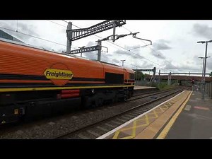 British Rail Class 59/2 Freightliner locomotive (59203 Vale of Pickering) freight train