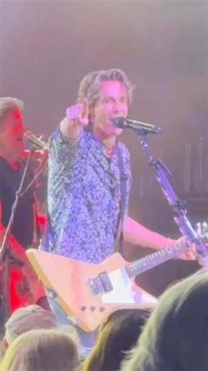 RICK SPRINGFIELD Live at EPCOT: Roar (Katy Perry)