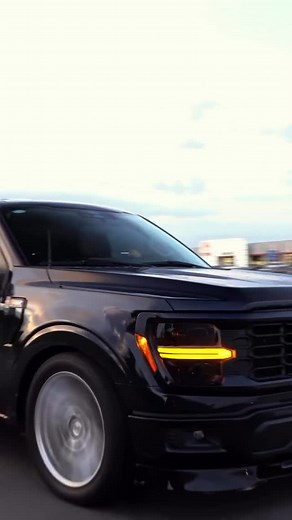 F150 MODIFIED on Instagram: "Smooth 🎥 Credit: @ian_elcuh ┄┄┄┄┄┄┄ Subscribe to the channel ➡️ youtube.com/f150modified ┄┄┄┄┄┄┄ #f150modified #f150 #coyote #regularcab #v8 #fordf150 #singlecab #14thgenf150s #rcsbf150 #10r80"