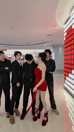 Funny street scenes | Street pranks | Sweet pick-ups! 🥰 #Prank #StreetPrank #Pickup #Funny