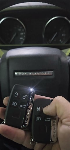 Toronto. 2016 Range rover sports program fob. #autolocksmith #carkeyreplacement #carkeyprogramming