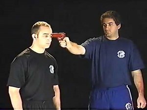 04 Tutorial Krav Maga "Line of fire"