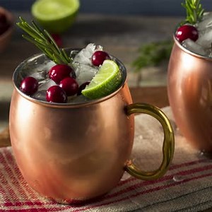 Here’s how you can make the most of our late-night opening hours and turn your annual Christmas shopping trip into a girls’ night out, packed with everything from mini makeovers to delicious food. Oh, and did we mention you don’t even have to leave Victoria? You’re welcome 💁👉 http://bit.ly/2yxZUFL | Victoria Leeds