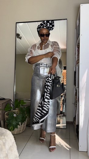 Styling a Silver Skirt: Fashion Inspiration for Your Next Outfit