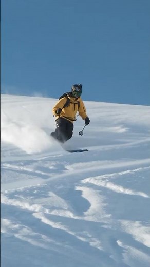 Dolphin Turn | The Secret to Smoother, & more Dynamic Movement on the Slopes! ⛷️❄️ #shorts