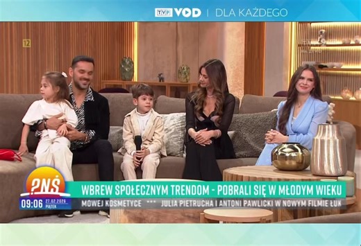 Dla tych, którym umknęło- materiał z dzisiejszego wydania Pytanie na śniadanie w lepszej jakości ☺️ Dziękuję za realizację Magdalena Wiercioch❤️ Patrycja Plesiak Atelier poMocni w Modzie Fundacja Ktoś Andrzej Kuczyński TME Kariera Łódzkie dla Ciebie Kantor Sztuki Global Fashion Collective | Patrycja Plesiak