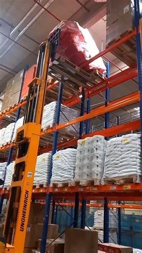 World Transportation Services on Instagram: "When precision fails at maximum height 😬 A critical reminder of the care needed when placing loads on high racks. An unsecured pallet slips and falls, resulting in significant material losses #MaterialHandling #WarehouseSafety #ForkliftAccident #Storage #Logistics"