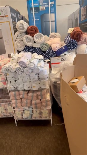 193K views · 1.1K reactions | Preview for the week! | Look for Less | Facebook