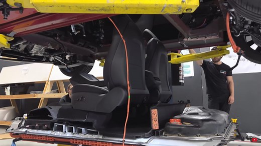 Munro & Associates Tears Down Structural Battery Pack on Tesla Model Y, It's Mind-Blowing