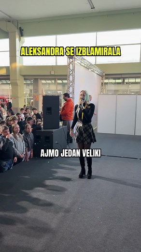Jadna Aleksandra...😔😂 #vukaleksandra