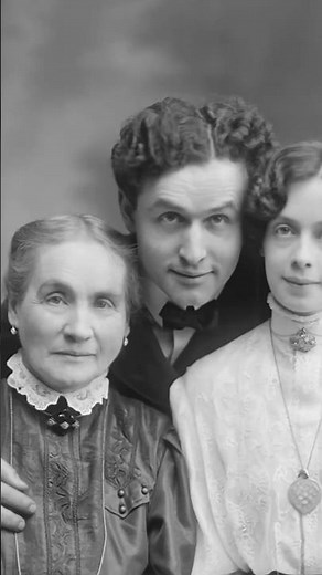 What Made Houdini the KING of Illusions?