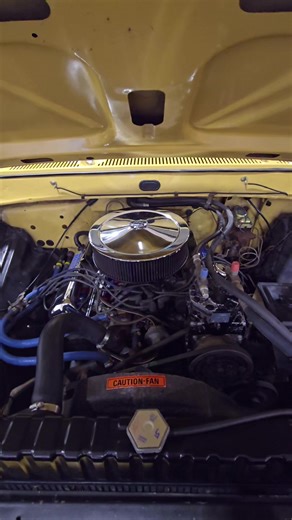 1972 Ford Classic Car with Factory A/C Features