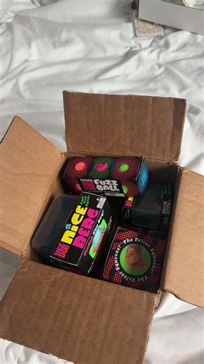 cilla (@cilllla_official)’s videos with original sound - cilla