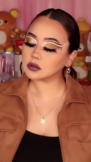 Tutorial de Maquillaje Creativo con Miku Cosmetics