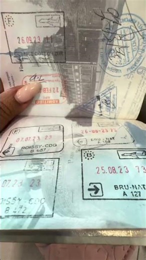 My biggest flex as a nurse is not just the title… it’s HOW I did it 👇🏽 I helped other nurses by