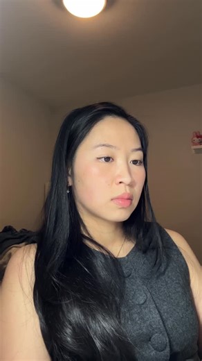 @emdaylist on Instagram: "pronunciation in southern vs northern vietnamese dialect can vary, even if words are spelled the same. some notes for myself: letter - sound: d (without line through it) - yuh đ (with line) - duh v - vuh (northern); pronounced as letter d/“yuh” (southern) g - zuh (northern); pronounced as letter d/“yuh” (southern) #learningvietnamese #hcmc #vietnam #fyp"