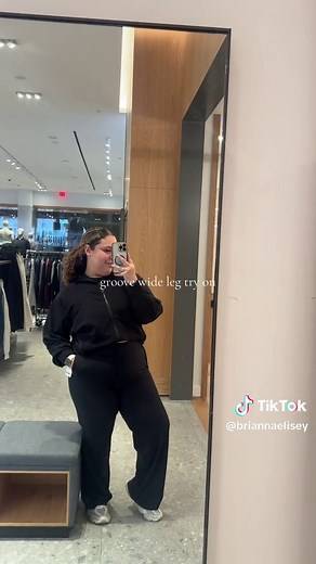 Groove Wide Leg Try-On: Lululemon Review