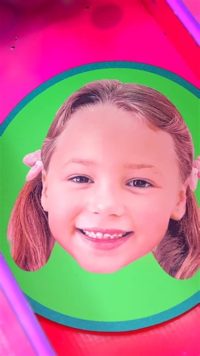 Santa's Secret: Professional Gift Wrapping Techniques From the North Pole! 🎁