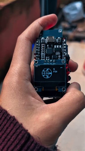 GPS Tracker With ESP32 #gadgets #shorts #shortsfeed #esp32