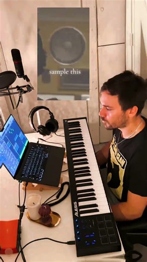 Still making beats, even on Christmas beat using @seekybeats sample #shorts #makingbeats #trapbeats