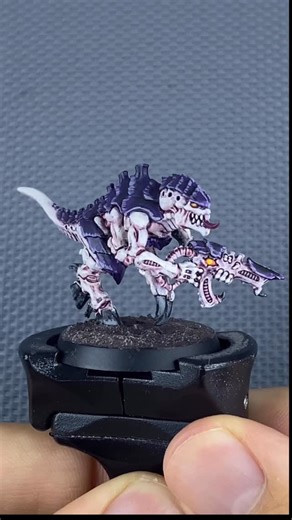 Petrus on Instagram: "A basic Termagant using the colour scheme of the Hive Fleet Leviathan! 😁 I hope that you will like this short painting process video! 😁. As usual, remember that you can find me on YouTube as CastellanPetrus too for much more content! 😁 Thank you for your support! #warhammer #warhammer40k #CastellanPetrus #40k #miniatures #warhammercommunity #warhammer40000 #miniaturepainting #citadel #citadelpaints #Tutorial #tyranids"