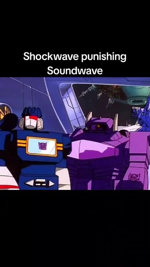 Transformers Shockwave Punishing Soundwave