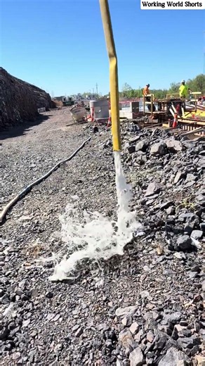 🏗️📈 Efficient Concrete Pump Feeding and Ground Pours