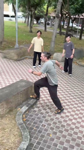 Jumping on Wall, why not? 😁 #parkour #parkourtraining #flow