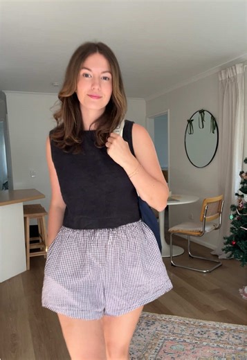 very quick, very simple fit check to end the year 😌 #outfitideas #simpleoutfit #whatiworetoday