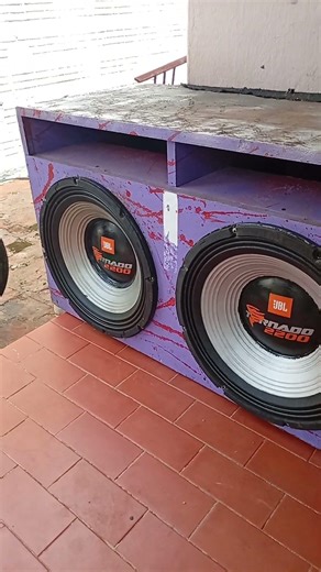 JBL Tornado 2200 playing deep bass #jbl #selenium