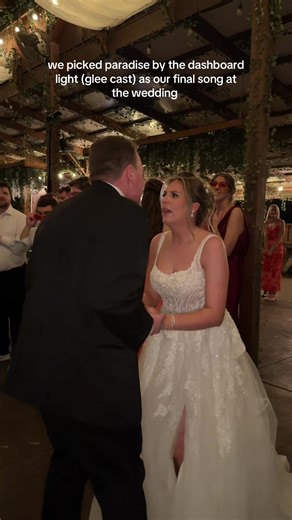 Glee Cast's Wedding Song: Paradise by the Dashboard Light