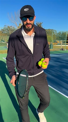 How to relax on the serve! 🔥 If you’re stuck at the 3.0 level and want to get to the 4.5 level, I can help you get there in months not years 😉 Comment or Dm “ 4.5 “ and I’ll get you started! 💪🏼 Follow for more! @tenniswithhany #tennis #tenis #tennisserve #rogerfederer | Hany Saad